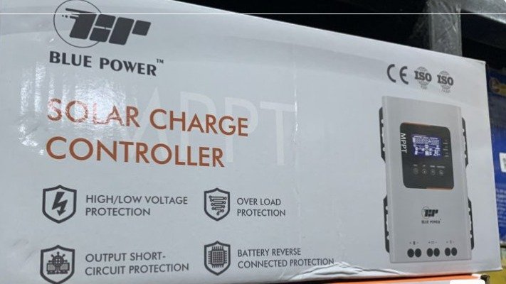 BLUE POWER CHARGE CONTROLLER (120A)